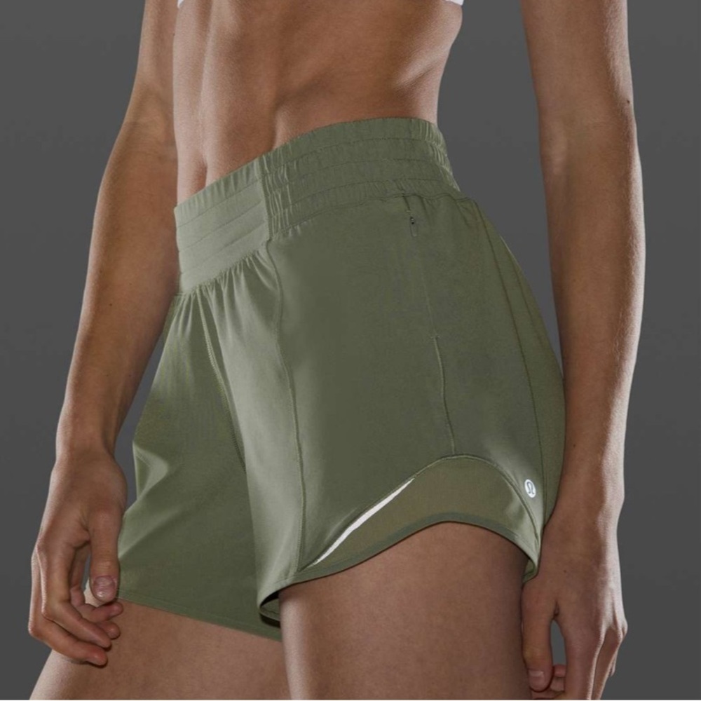 lululemon athletica Women's High-Rise hotty hot Shorts - Picture 2 of 5